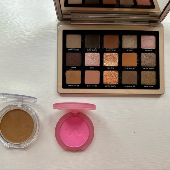 Makeup bundle - Picture 4 of 4
